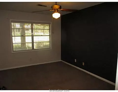 2401 Wayside Dr, Bryan, TX 77802 photo 17