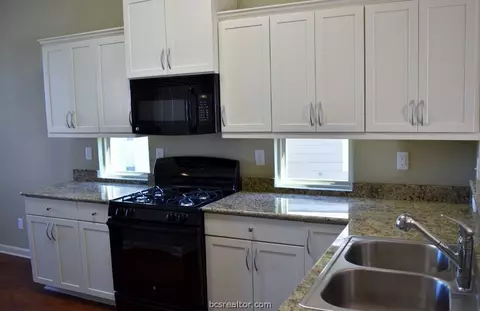 3063 Positano Loop, Bryan, TX 77808 photo 6