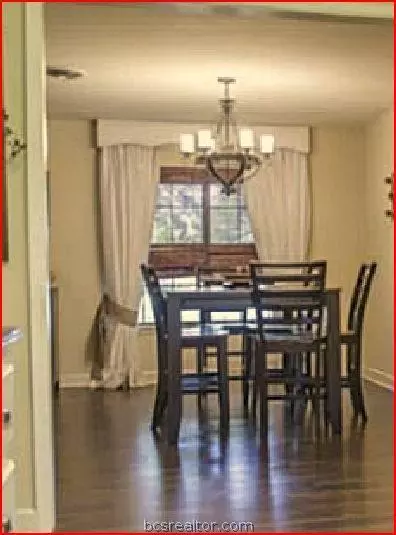 704 E 10th St, Cameron, TX 76520 photo 10