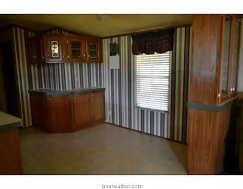 5073 Silver Oak Dr, Bryan, TX 77808 photo 6