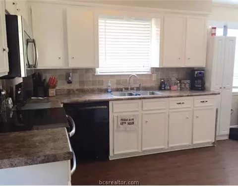 3502 Windridge Dr, Bryan, TX 77802 photo 14