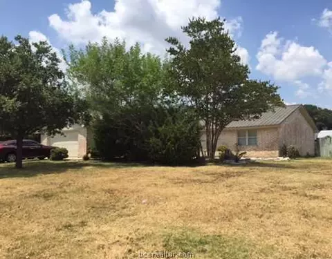 3502 Windridge Dr, Bryan, TX 77802 photo 2