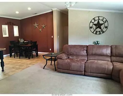 9541 E Timberwilde Dr, Bryan, TX 77808 photo 6