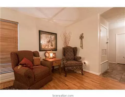 3905 Stillmeadow Dr, Bryan, TX 77802 photo 6