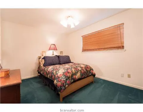 3905 Stillmeadow Dr, Bryan, TX 77802 photo 21
