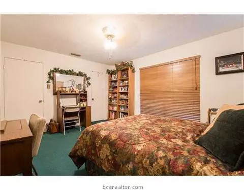 3905 Stillmeadow Dr, Bryan, TX 77802 photo 19