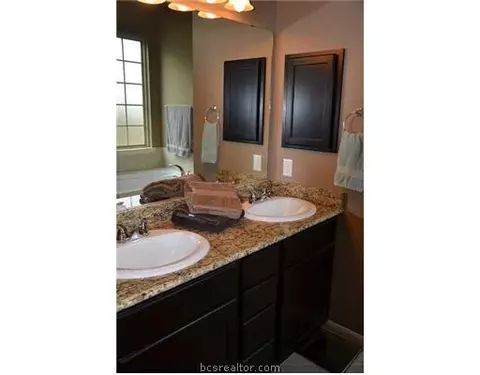 3099 Positano Loop, Bryan, TX 77808 photo 14