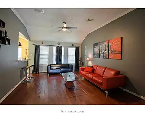 2808 Tabor Rd, Bryan, TX 77803 photo 3