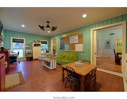 814 E 30th St, Bryan, TX 77803 photo 9