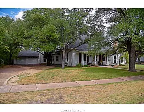 814 E 30th St, Bryan, TX 77803 photo 1