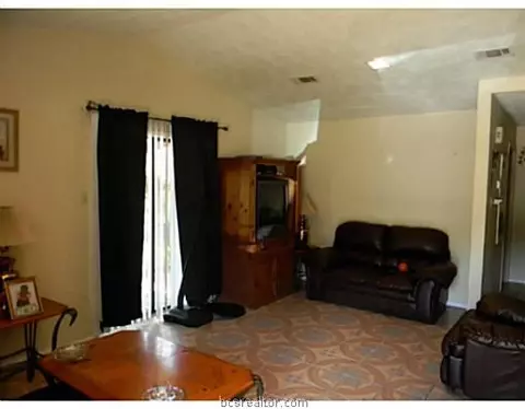 2825-27 Forest Bnd, Bryan, TX 77801 photo 10