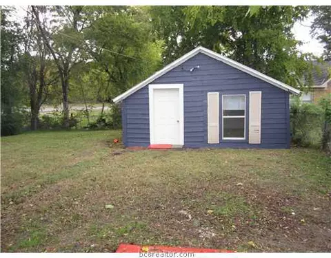 914 E 25th St, Bryan, TX 77803 photo 3
