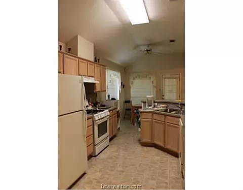 2615 Trophy Dr, Bryan, TX 77802 photo 6