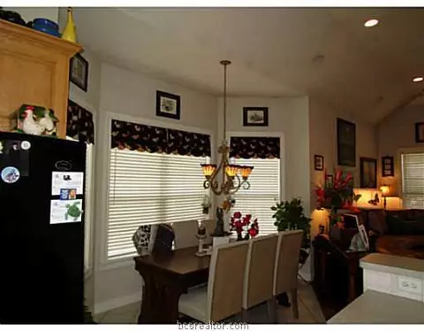 5309 Draycott Ct, Bryan, TX 77802 photo 7