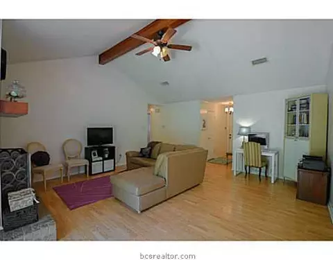 3003 Indian Trl, Bryan, TX 77803 photo 4