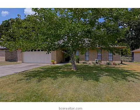 3003 Indian Trl, Bryan, TX 77803 photo 1