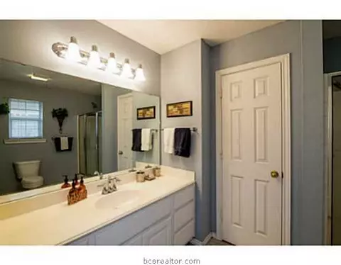 6200 Trellick Ct, Bryan, TX 77802 photo 15