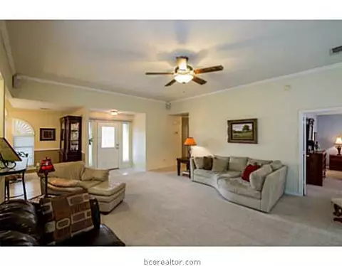 6200 Trellick Ct, Bryan, TX 77802 photo 6