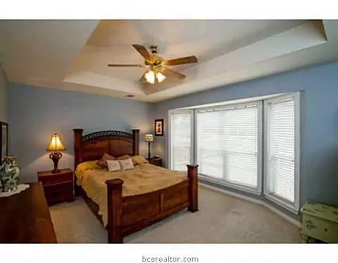 6200 Trellick Ct, Bryan, TX 77802 photo 12