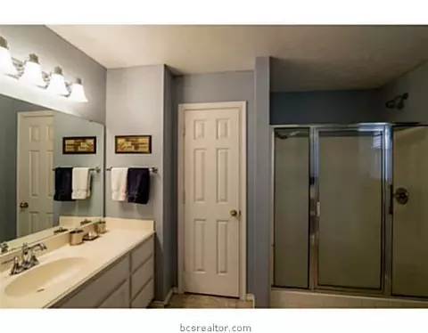 6200 Trellick Ct, Bryan, TX 77802 photo 16