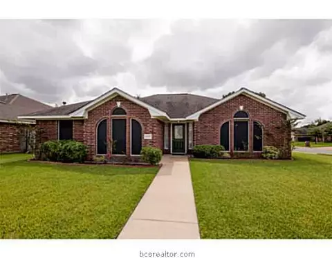 6200 Trellick Ct, Bryan, TX 77802 photo 1
