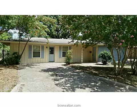 2107 Truman St, Bryan, TX 77801 photo 1