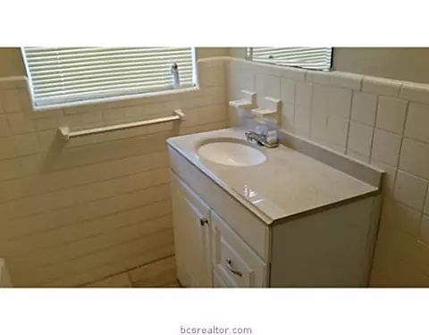 2107 Truman St, Bryan, TX 77801 photo 13