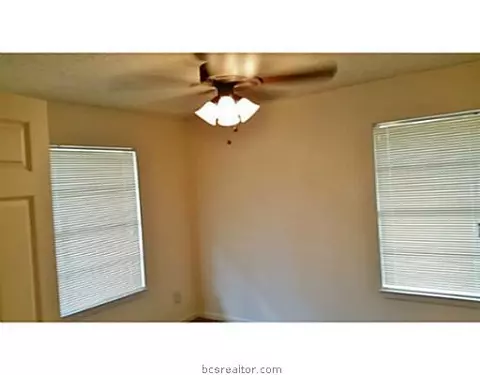 2107 Truman St, Bryan, TX 77801 photo 12
