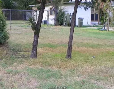100 Brookside Dr, Bryan, TX 77801 photo 12
