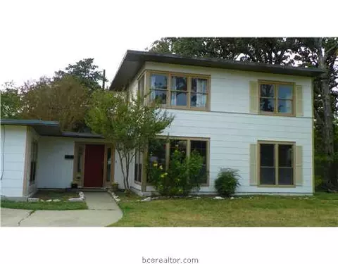 100 Brookside Dr, Bryan, TX 77801 photo 1
