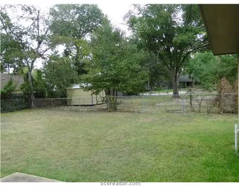 1216 Burt St, Bryan, TX 77803 photo 17