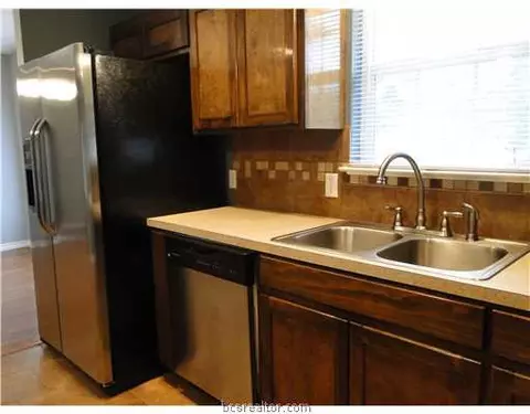 1216 Burt St, Bryan, TX 77803 photo 9