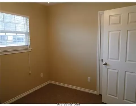 1216 Burt St, Bryan, TX 77803 photo 13