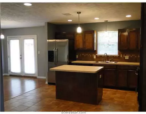 1216 Burt St, Bryan, TX 77803 photo 7