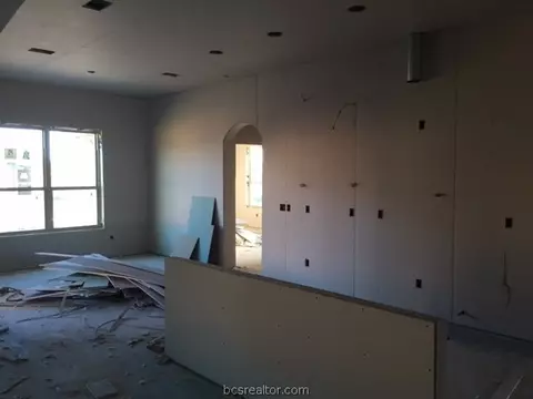 3329 Covington Ct, Bryan, TX 77808 photo 2