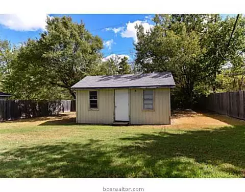 3214 Bonham Dr, Bryan, TX 77803 photo 16
