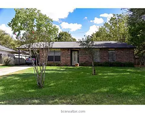 3214 Bonham Dr, Bryan, TX 77803 photo 2