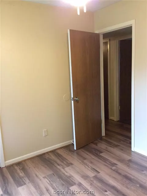 3214 Bonham Dr, Bryan, TX 77803 photo 14