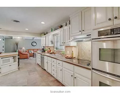 900 Ethel Blvd, Bryan, TX 77802 photo 8