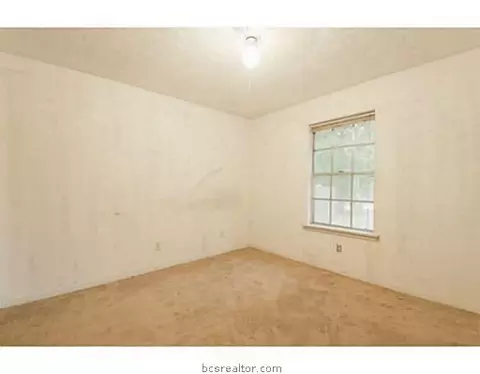 1604 Luza St, Bryan, TX 77802 photo 5
