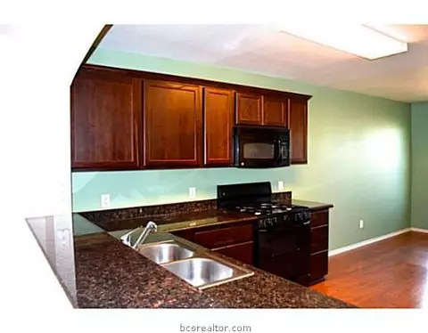 2111 Forge Hill Rd, Bryan, TX 77801 photo 6