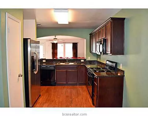 2111 Forge Hill Rd, Bryan, TX 77801 photo 5