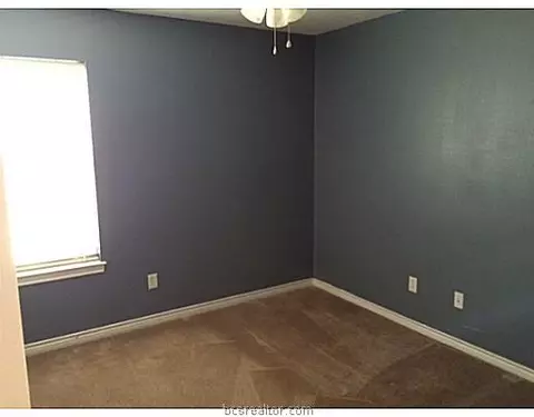 1209 Graham Dr, Bryan, TX 77803 photo 5