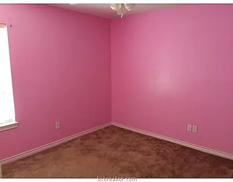 1209 Graham Dr, Bryan, TX 77803 photo 6