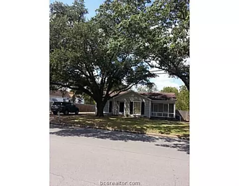 408 E North Ave, Bryan, TX 77801 photo 1