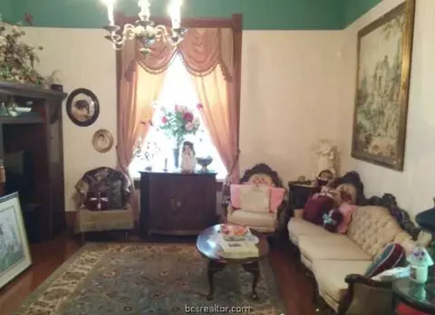 502 E 13th St, Cameron, TX 76520 photo 8
