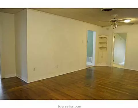 1112 E 29th St, Bryan, TX 77803 photo 5