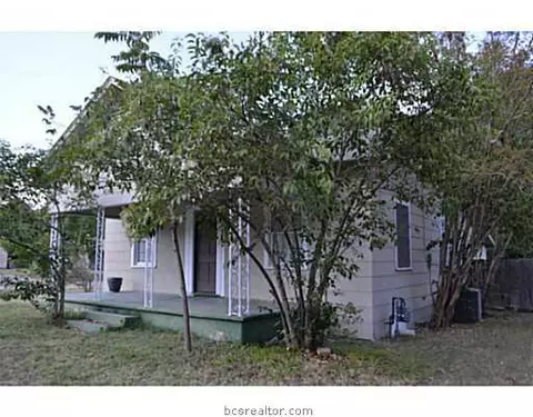 1112 E 29th St, Bryan, TX 77803 photo 2