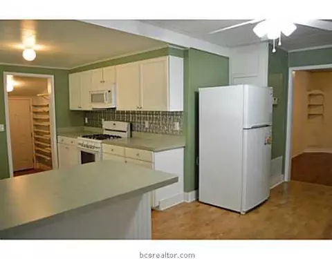 1112 E 29th St, Bryan, TX 77803 photo 8