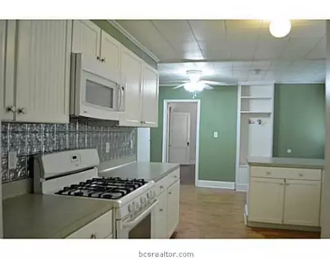 1112 E 29th St, Bryan, TX 77803 photo 10